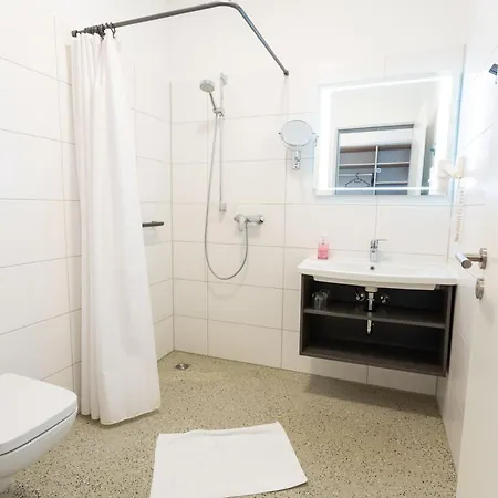 מלון Seebruecke *