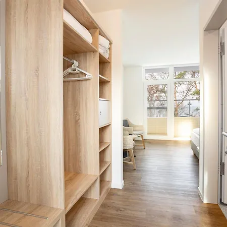 Seebruecke מלון *